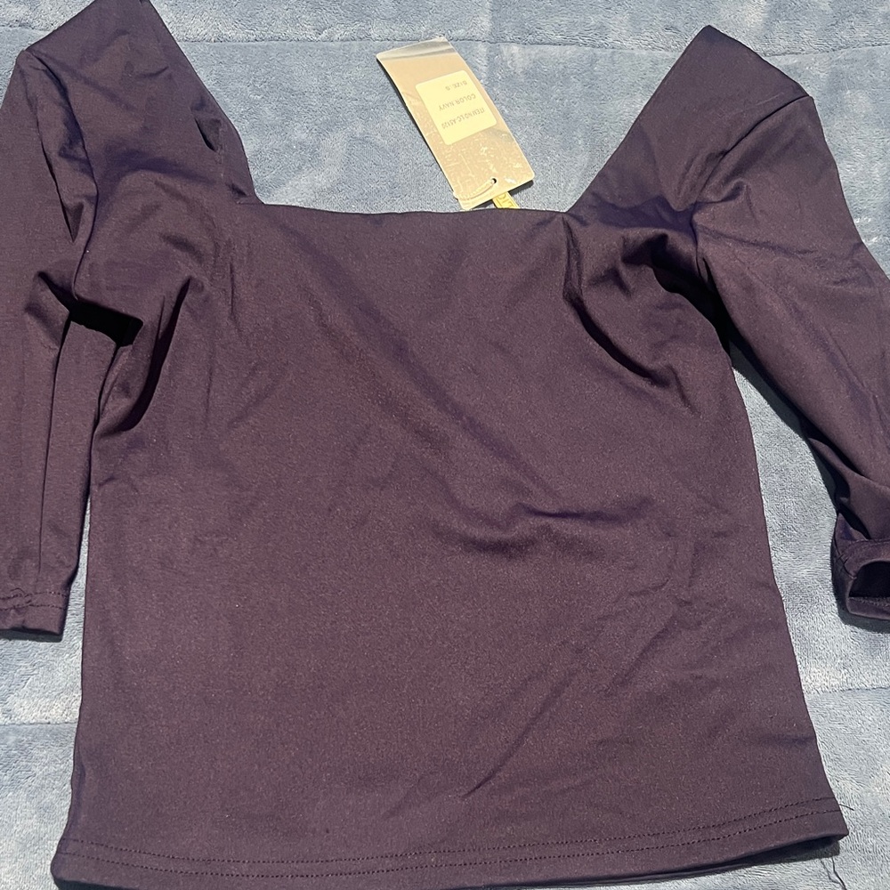 Chic Black Women's Blouse - Picture 3 of 4